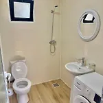 Villa Sea Wood Golem (Tirana)